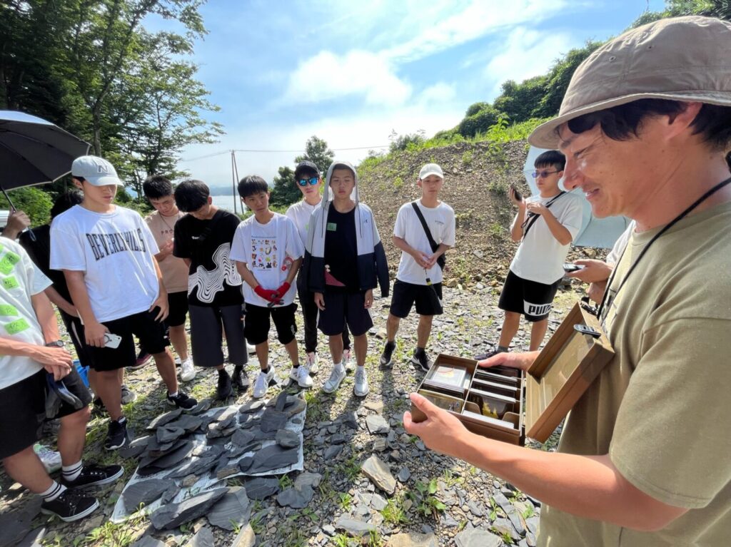Fossil excavation in Minamisanriku