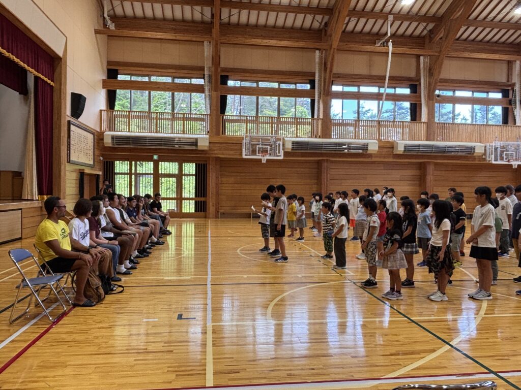 Cultural exchange with local elementary school students