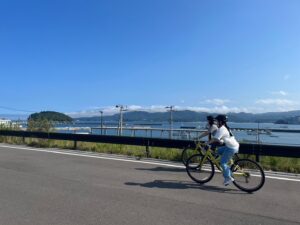 Enjoying a refreshing cross-bike ride along the beautiful coastline to the ancient fossil sites of Minamisanriku