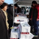 おすばで福興市-海産物店も大繁盛