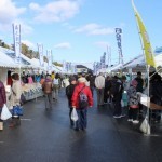 福興市-沢山のお客さんで賑わう会場