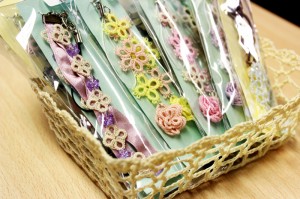 レースチャーム