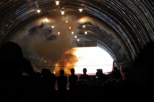 開通発破の様子