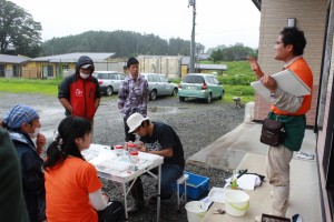 入谷　田んぼの生き物観察