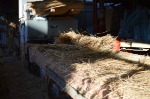 ワラ工場　この機械はもう廃盤だそうです