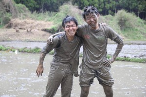 泥まみれでも楽しい!?