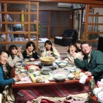 民泊体験食事風景