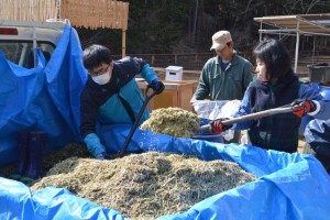 飼料制作のお仕事