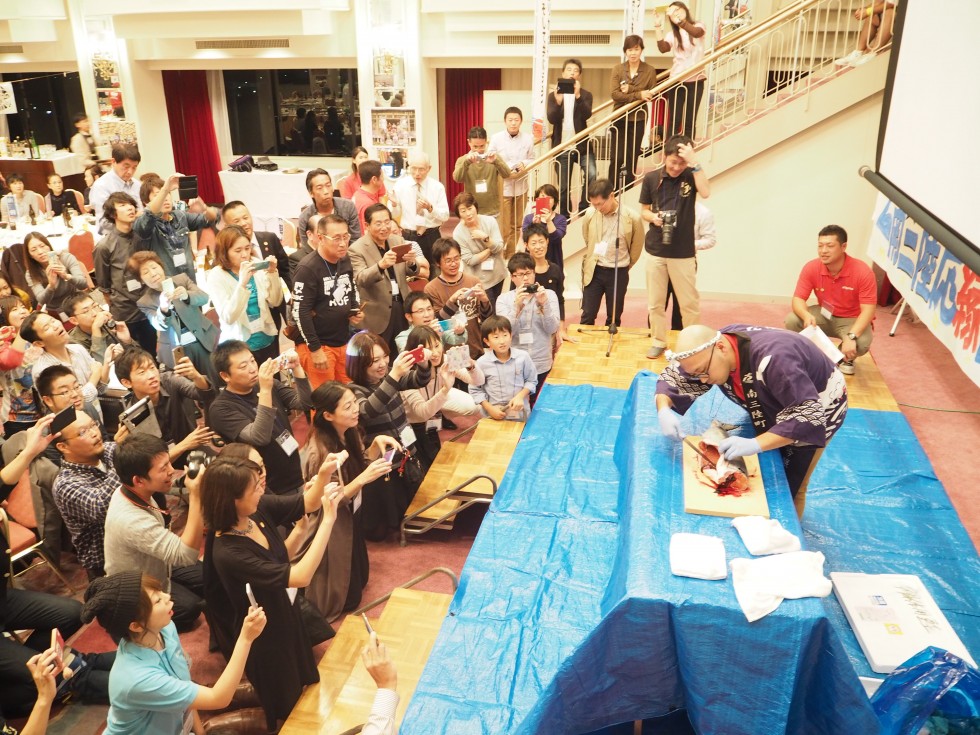 サケ捌きましょー