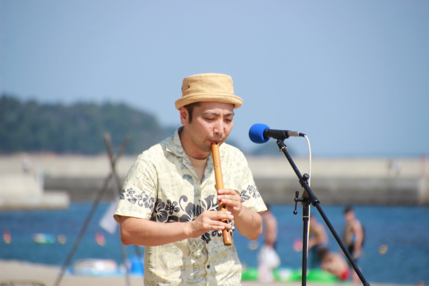 ケーナ奏者　金子勲