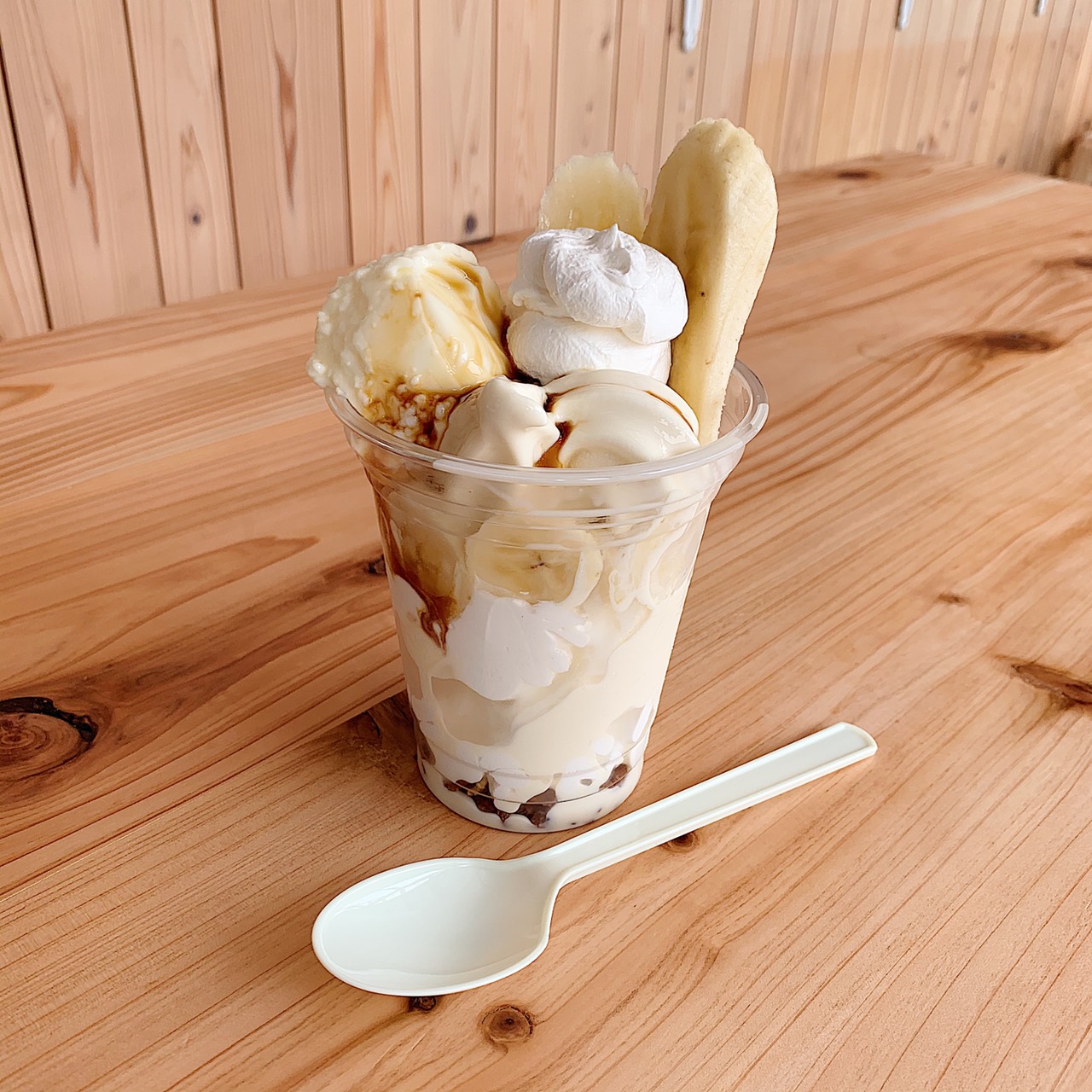 【食べ物】　プレミアムプリンパフェ