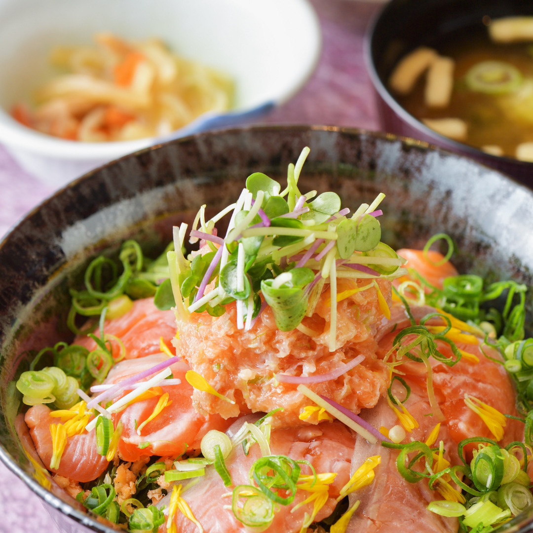 青と黄色、シーフード、パーティ、Instagram、投稿