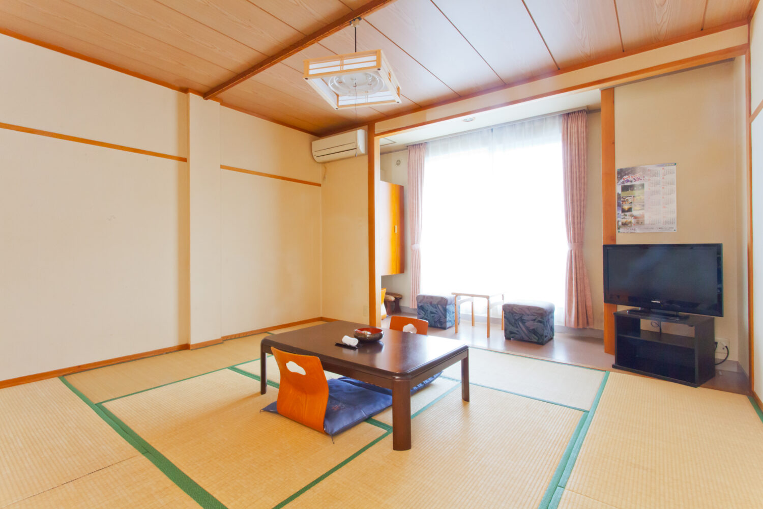 ニュー泊崎荘_お部屋_n