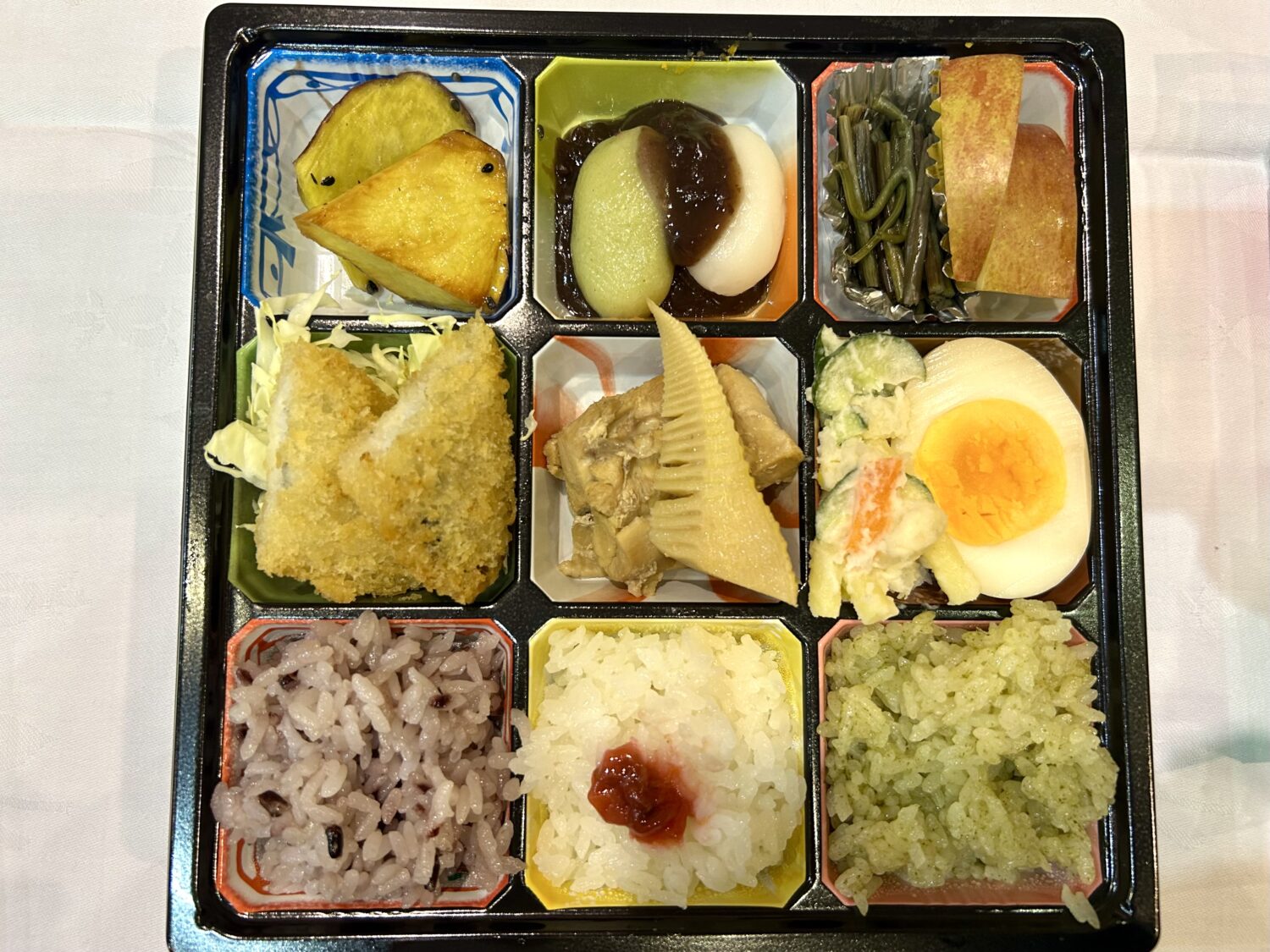 B1F9EEB7-B3D5-4414-BCF9-AD805E76E064